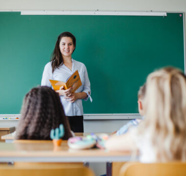 jak zostać lektorem